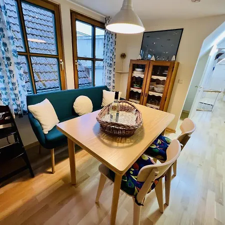 Blaue Tulpe, Balkon Mit Traumblick Apartment *